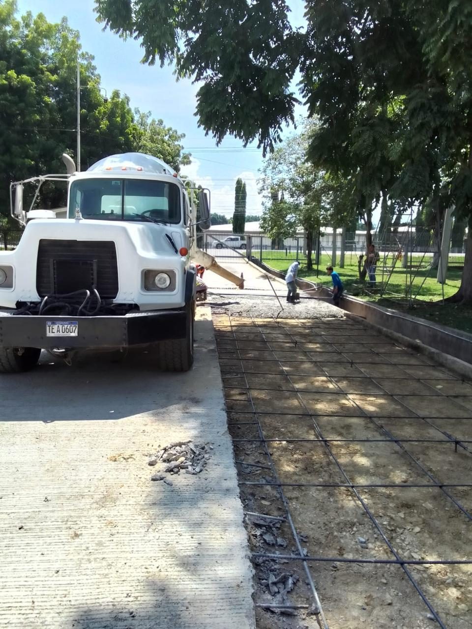 Pavimentación de concreto sobre malla de acero
